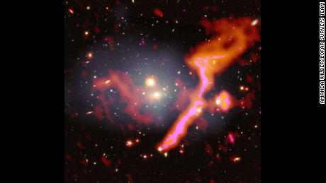 新しい空の調査は何十万もの銀河を明らかにします