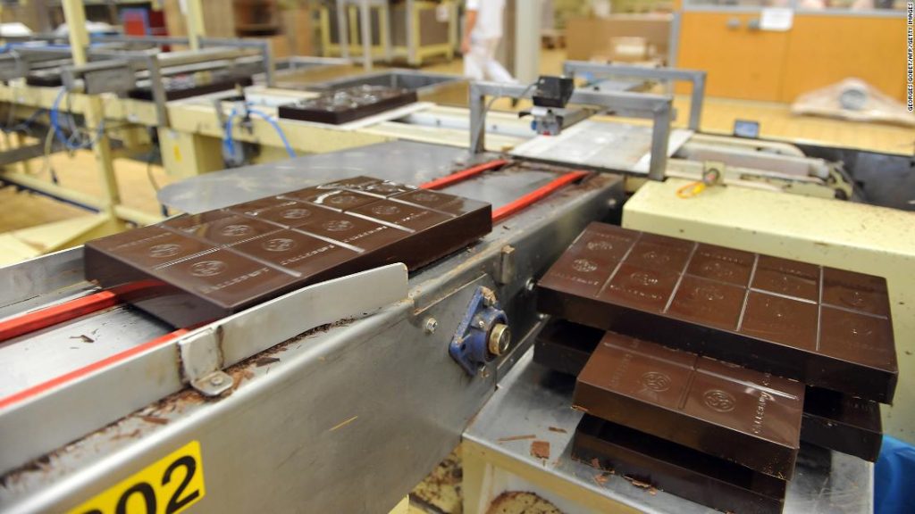 サルモネラ菌：世界最大のチョコレート工場であるバリーカレボーが発生により閉鎖