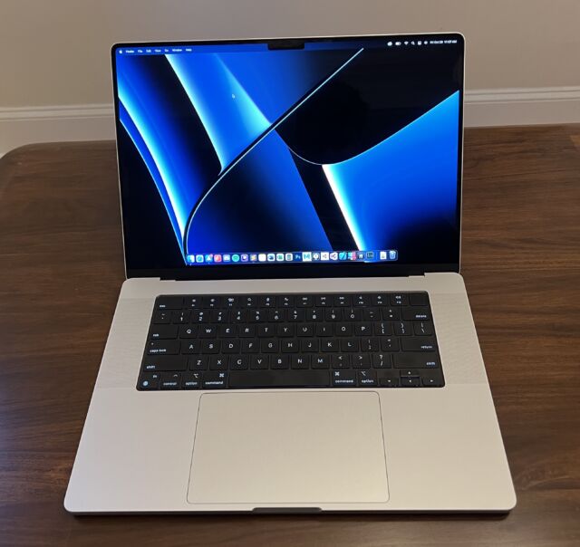 2021 MacBookPro16インチ。
