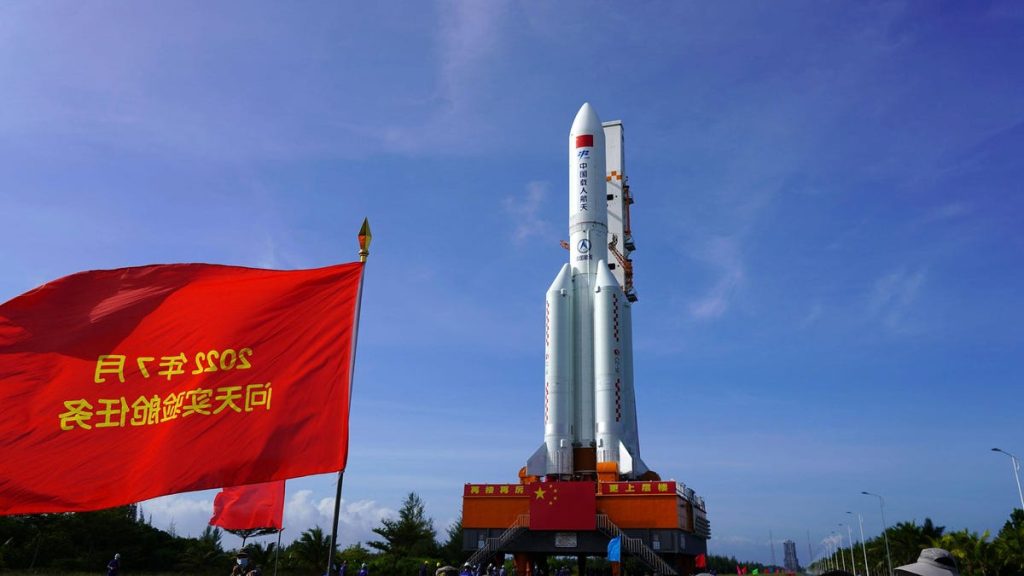 中国のミサイルは7月31日に制御不能になると予想されています