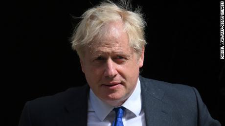 英国の首相が辞任するとどうなりますか？