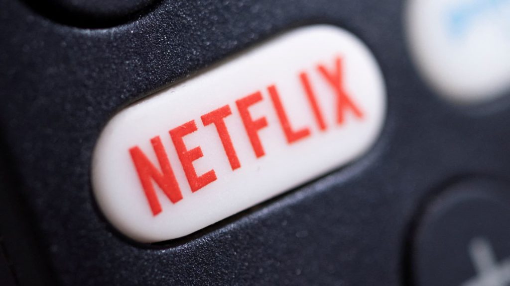 Netflix は、11 月 3 日から広告階層型広告層に対して月額 $6.99 を請求します。