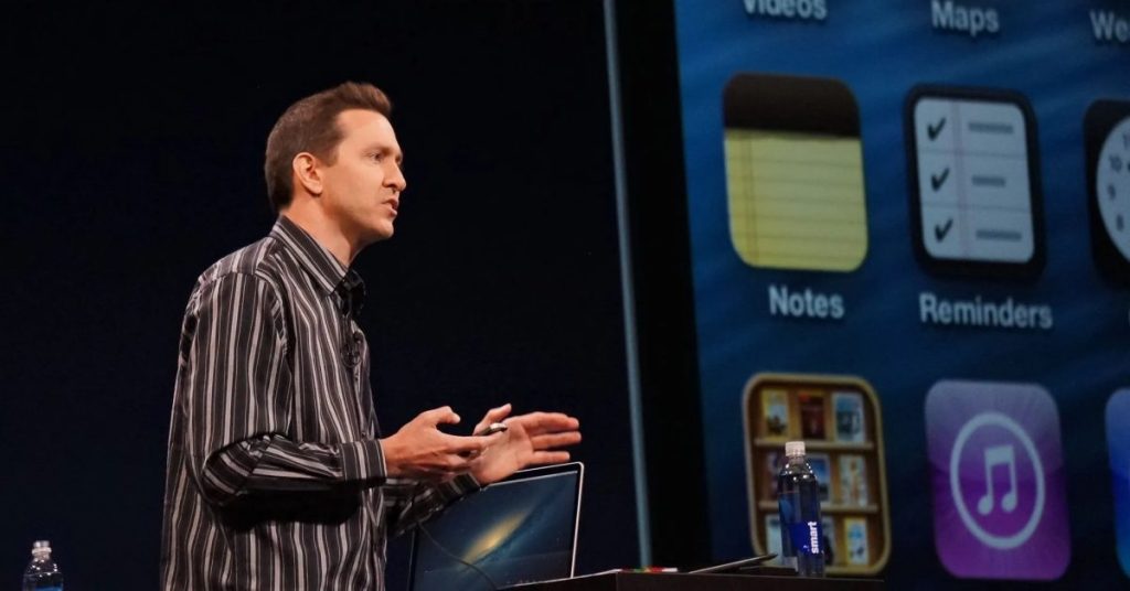 Scott Forstall は 10 年前の今日、Apple から立ち上げられました
